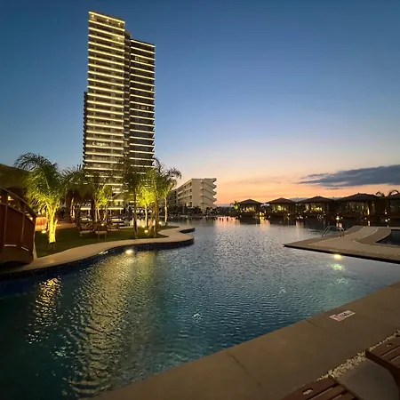 Grand Sapphire 1 Bedroom Apartment *