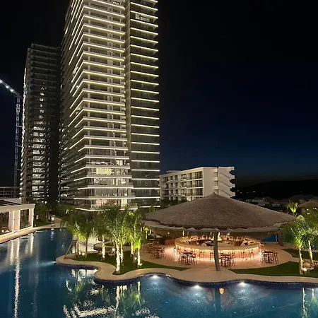 Grand Sapphire 1 Bedroom *